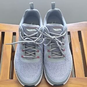 Skechers Gray and Red Sneakers